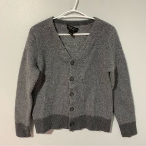 The men’s store Bloomingdale’s 100% cashmere button-up knitted grey cardigan